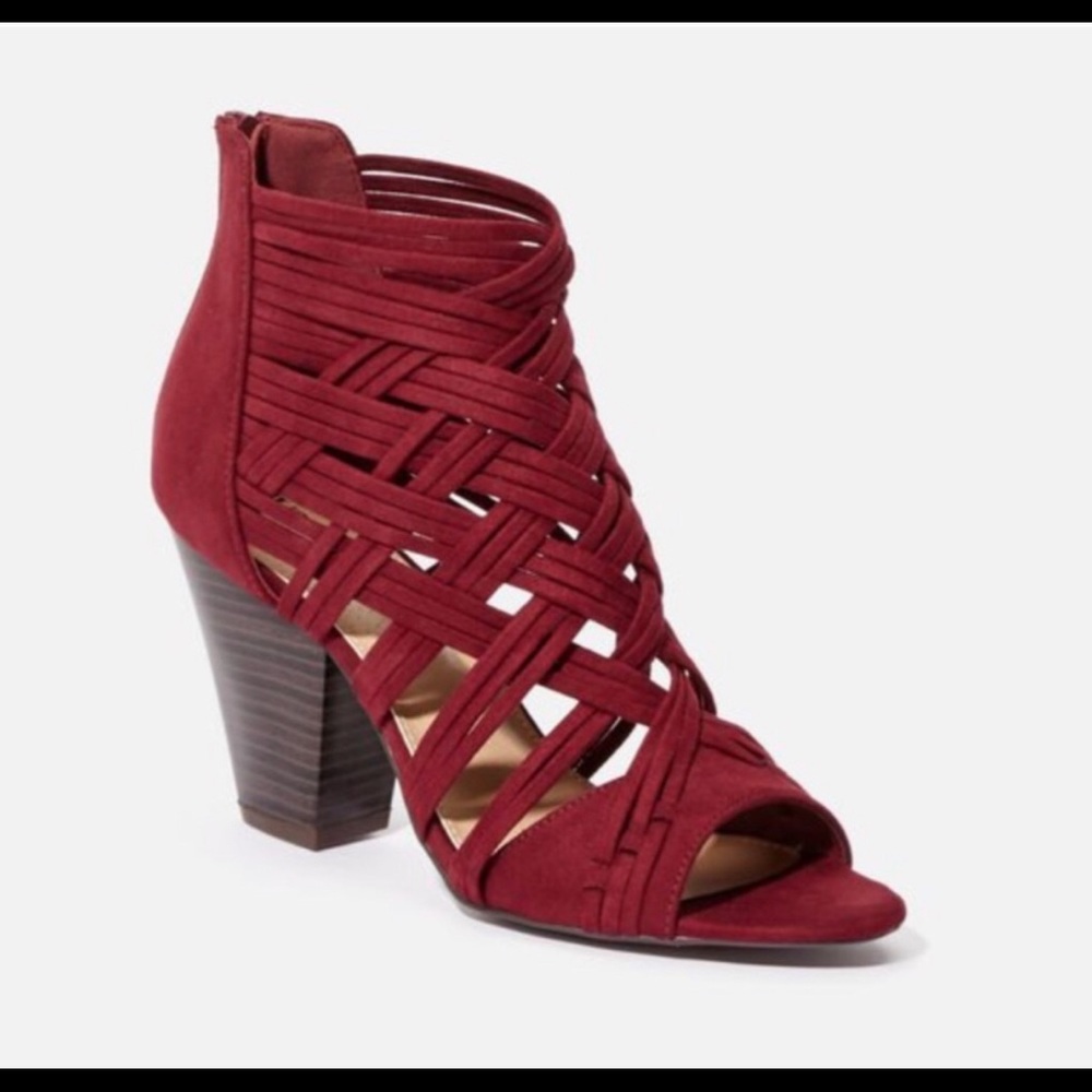 A shoe that fits a wide foot
